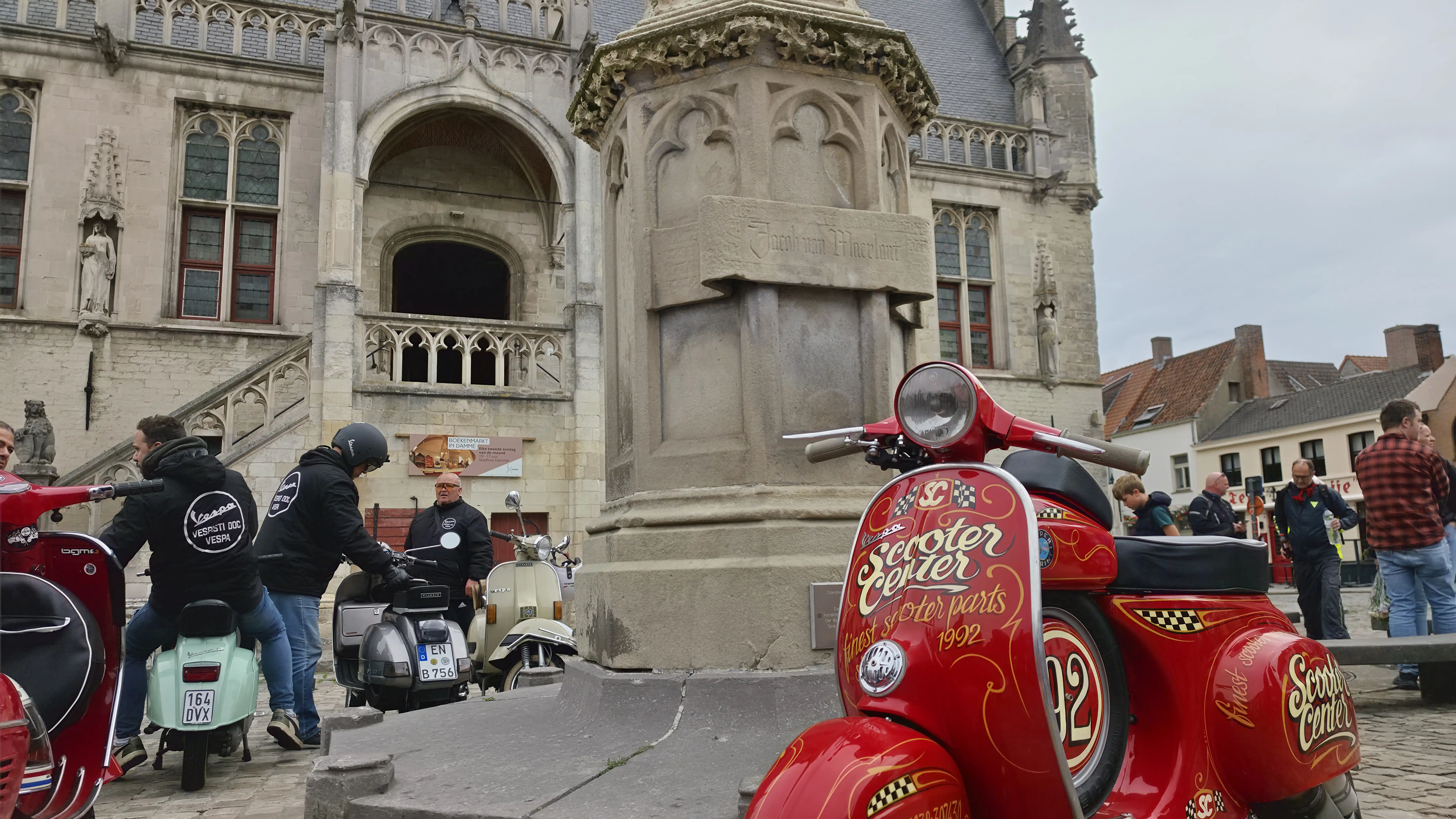 vespa ss scooter center