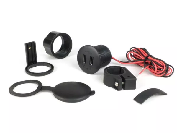 usb-steckdose-wasserdicht-12V-