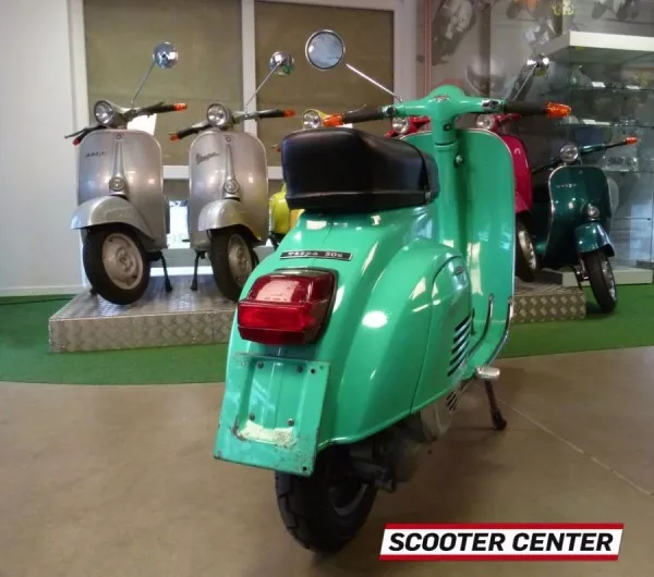 P1200898-vespa-50s-rundlicht-zu-verkaufen