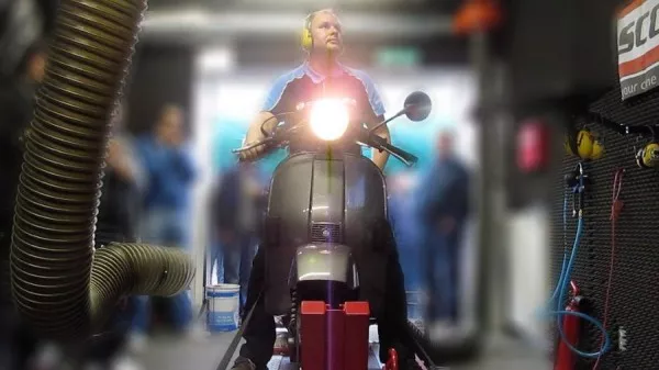 Vespa Bigbox Prüfstand