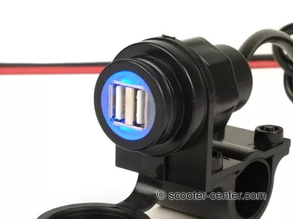 Port USB untuk mencharge smartphone