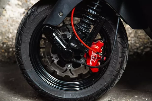 Vespa Umbau Bremse Porco Nero bgm