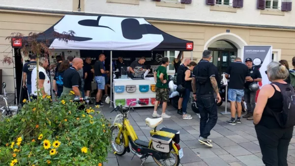 Scooter Center Stand