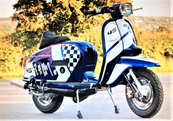 Lambretta street Blue