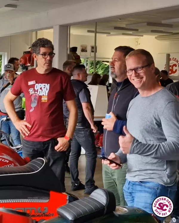 Alex mit Kunden