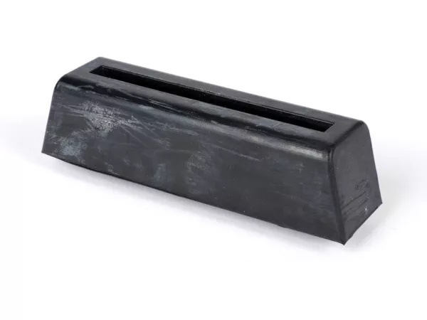 Rubber buffer seat