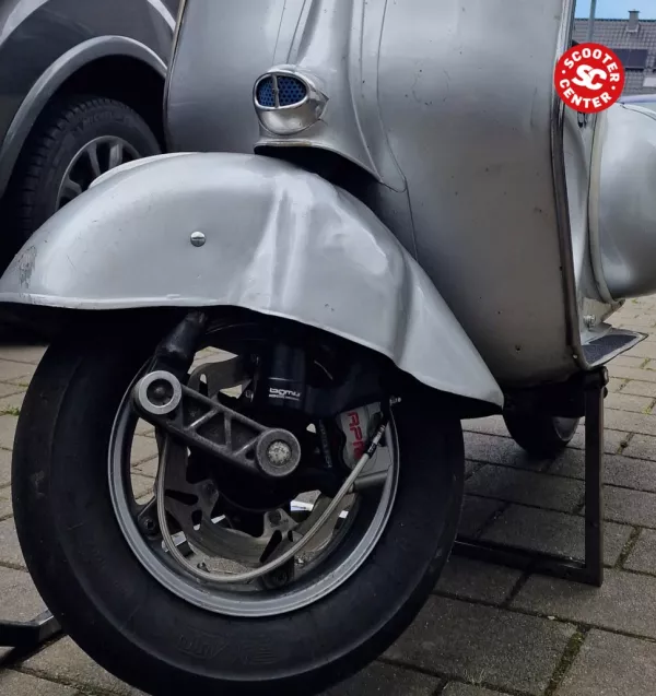Fourche SKR sur Vespa