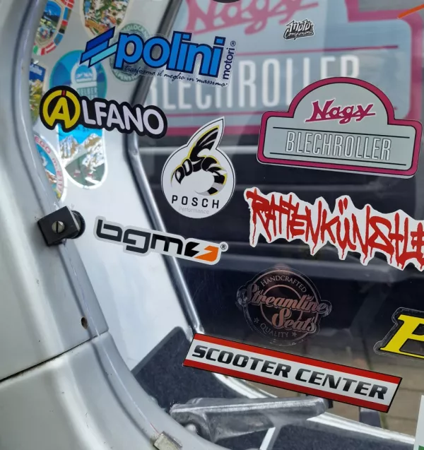 Vespa racer WF Sponsor by