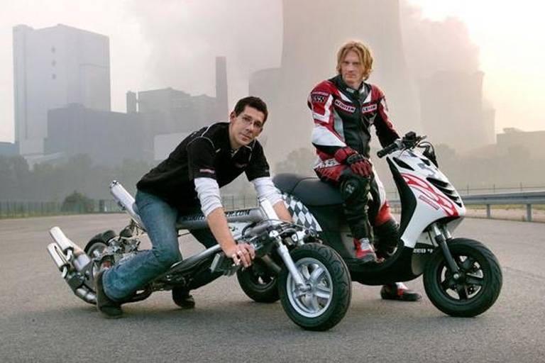 https://www.scooter-center.com/media/image/36/1e/66/scooter-center-maxi-scooter-tuning_768x768.jpg