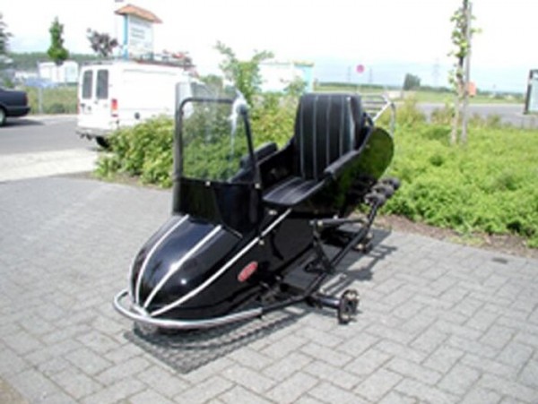 Sidecar -VESPA con freno propio, forma de zepelín / rocket- negro