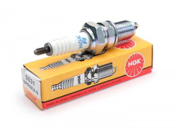 Spark plug -NGK DPR EA- DPR6EA-9 - PIAGGIO Hexagon GT 250 1998-2001 - (ZAPM1400), Beverly GT 250 2005 - (ZAPM28500), HONDA Helix 250 1986-1999 - (MF02), KYMCO Yager GT 125 1013-2016, Grand Dink 125 2013-2016, Xciting 250 2007-2008