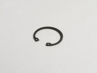 Circlip -HOLE DIN472- Ø=32mm - (used for bearing front brake drum PX, P-Range till 1984 (16mm axle), fly wheel extractor GS160, SS180, Rally180, Rally200 )