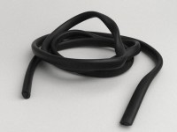 Legshield beading -OEM QUALITY- Vespa universal 1600mm - black